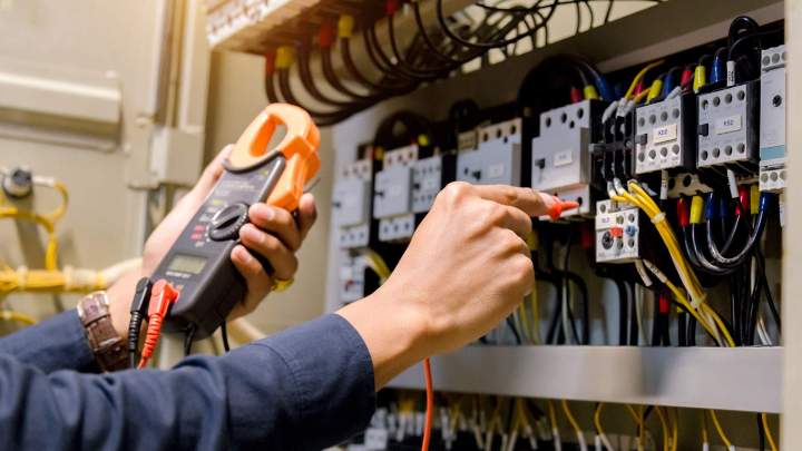 Service d'installation de panneaux électrique Montréal