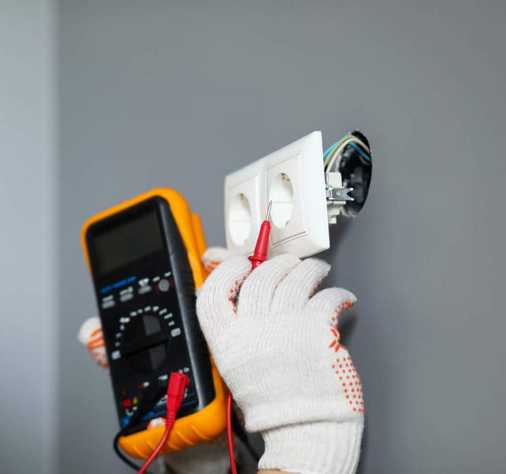 Dépannage électrique en urgence Montréal